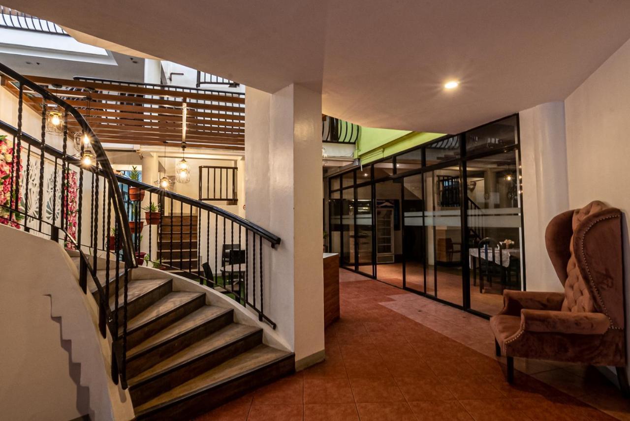 סבו Kiwi Hotel מראה חיצוני תמונה